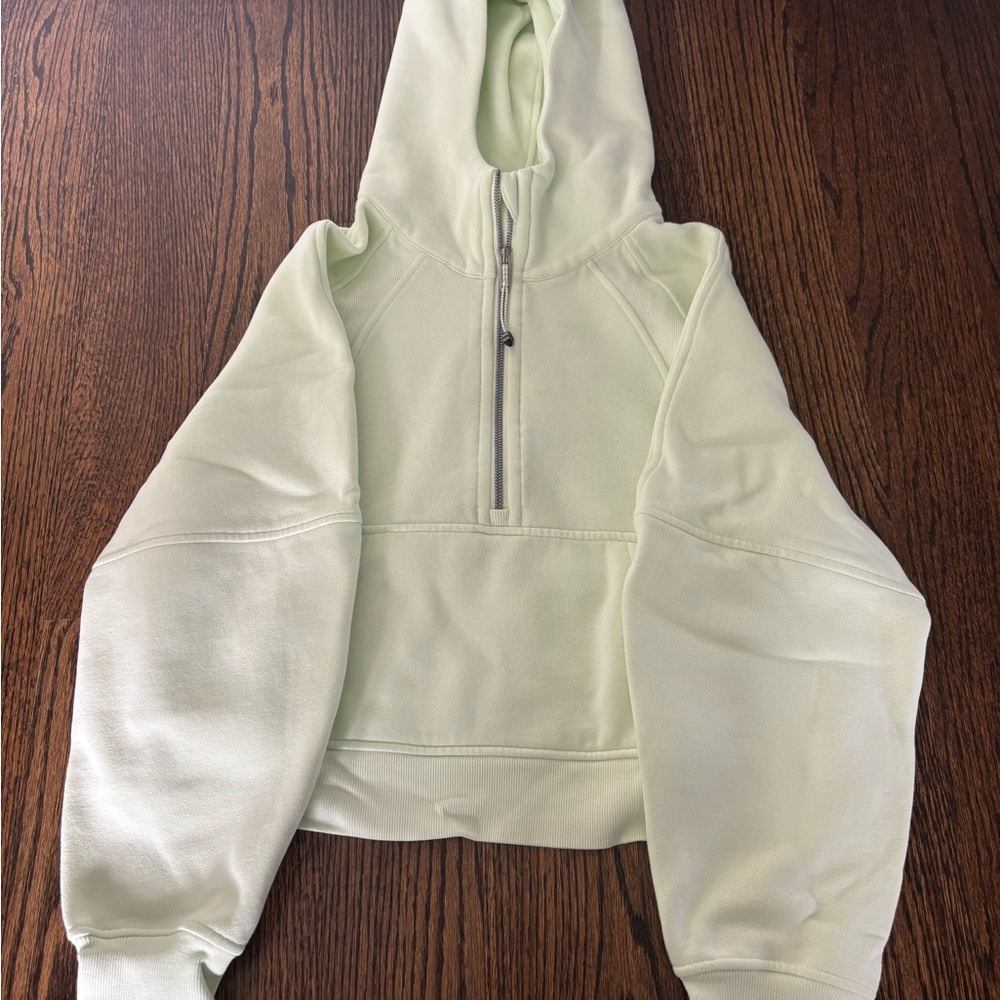 Lululemon Women's Lime Green Scuba Quarter Zip